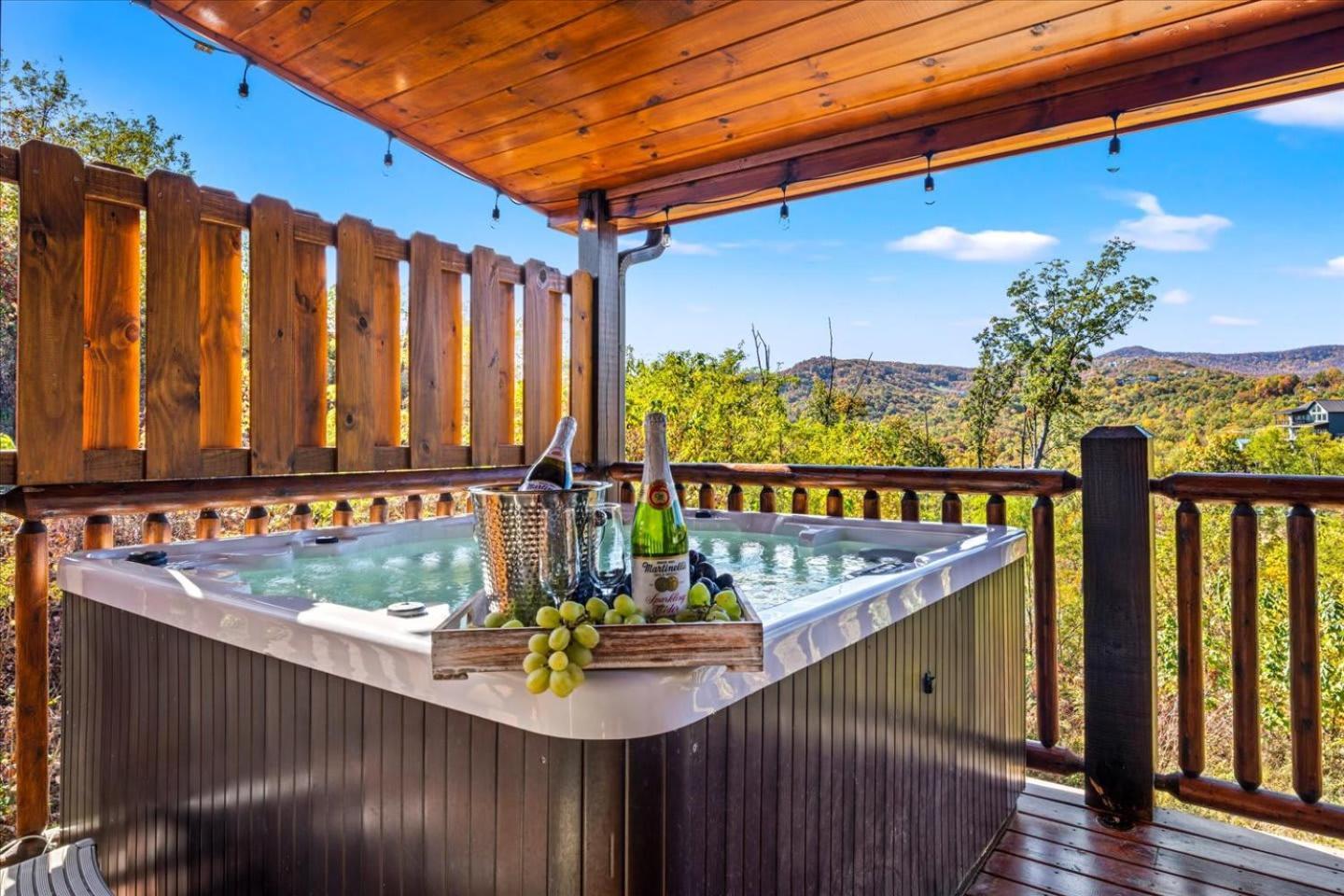Indoor Pool, Volleyball Beach, Mountain View, Luxury Gatlinburg Zewnętrze zdjęcie