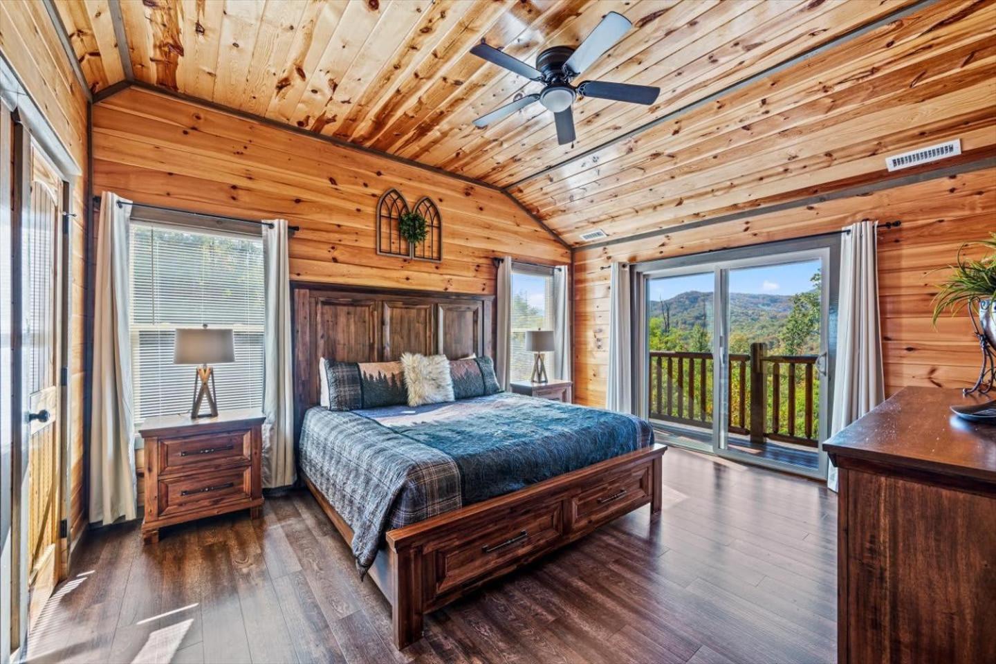 Indoor Pool, Volleyball Beach, Mountain View, Luxury Gatlinburg Zewnętrze zdjęcie