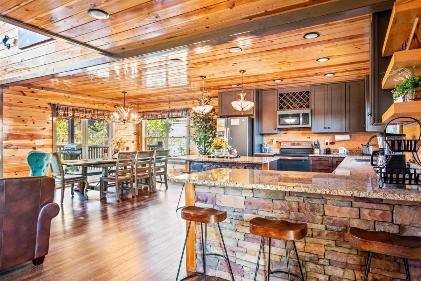 Indoor Pool, Volleyball Beach, Mountain View, Luxury Gatlinburg Zewnętrze zdjęcie