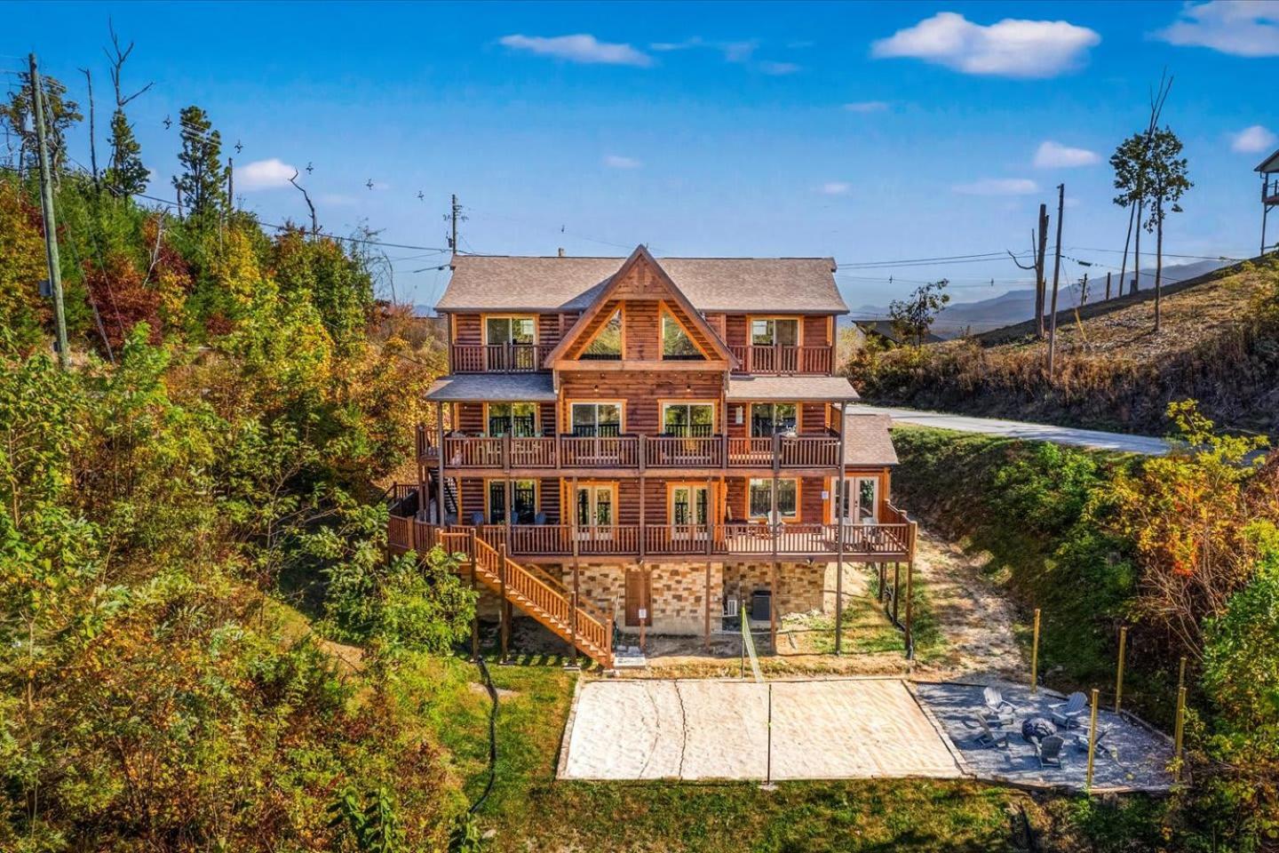 Indoor Pool, Volleyball Beach, Mountain View, Luxury Gatlinburg Zewnętrze zdjęcie